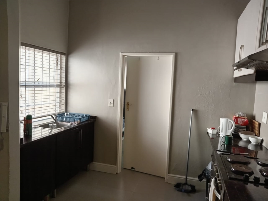 1 Bedroom Property for Sale in Rondebosch Village Western Cape